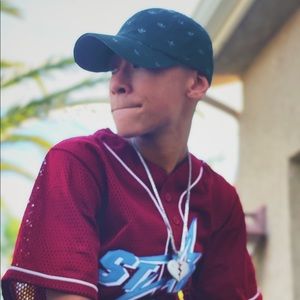 Meet your Posher, Adonis